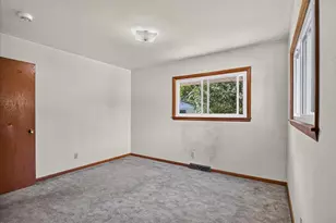 4351 Windsor Rd, Windsor, WI 53598 - Photo 10