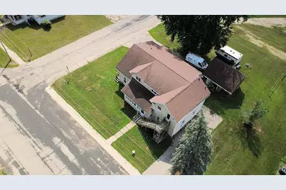 331 E Pearl Street, Neshkoro, WI 54960 - Photo 2