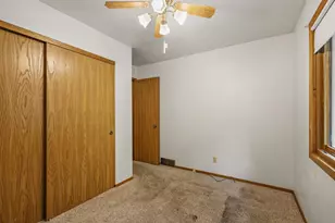 9 Esther Ct, Madison, WI 53714 - Photo 18