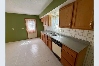 305 Rosedale Avenue, Fox Lake, WI 53933 - Photo 8