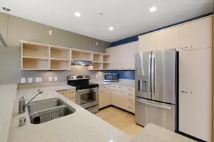 309 W Washington Ave, Madison, WI 53703 - Photo 8