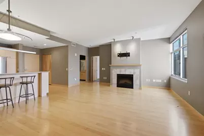 309 W Washington Avenue #412, Madison, WI 53703 - Photo 6