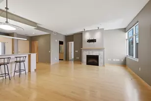 309 W Washington Ave, Madison, WI 53703 - Photo 6