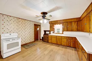 5594 Cherry Ln, Marshall, WI 53558 - Photo 6