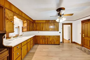 5594 Cherry Ln, Marshall, WI 53558 - Photo 6