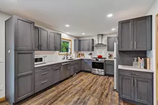 187 Sterling Dr, Oregon, WI 53575 - Photo 6