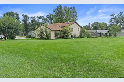 325 W Rice Drive, Beloit, WI 53511 - Photo 30