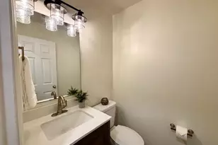 118 Glenview Ct, Janesville, WI 53548 - Photo 8