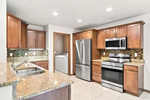 533 Hill St, Baraboo, WI 53913 - Photo 14