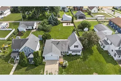 106 W 2nd Street, Waunakee, WI 53597 - Photo 38