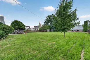 106 W 2nd St, Waunakee, WI 53597 - Photo 32
