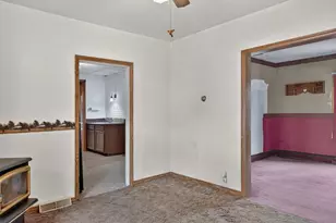 525 W Bannerman Ave, Redgranite, WI 54970 - Photo 18