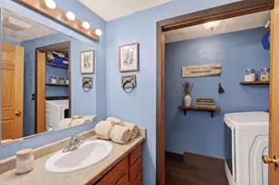 801 E Chestnut St, Pardeeville, WI 53954 - Photo 6