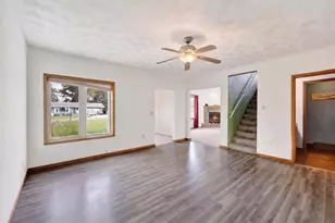 801 E Chestnut St, Pardeeville, WI 53954 - Photo 8