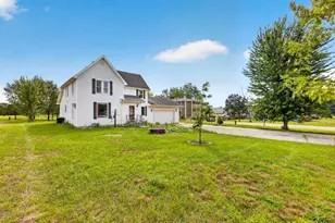 801 E Chestnut St, Pardeeville, WI 53954 - Photo 36