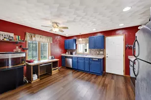 801 E Chestnut St, Pardeeville, WI 53954 - Photo 2