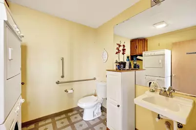 120 E Main Street, Sun Prairie, WI 53590 - Photo 16
