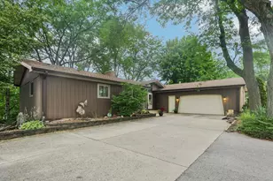 N1615 Poeppel Rd, Fort Atkinson, WI 53538 - Photo 2