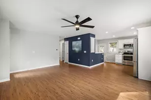 13 Arizona Cir, Madison, WI 53704 - Photo 6