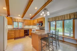 5837 N Valley Dr, Milton, WI 53563 - Photo 4