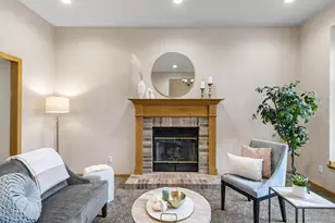 2 Cranbrook Cir, Madison, WI 53719 - Photo 4
