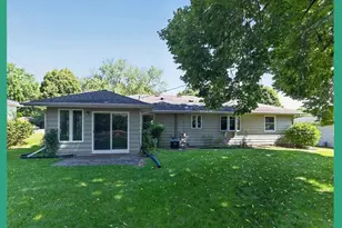 414 Woody Ln, Monona, WI 53716 - Photo 18
