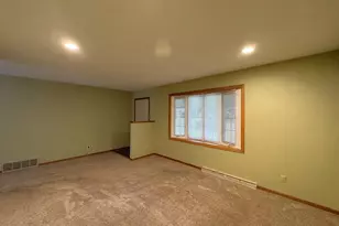 217 W 23rd St, Monroe, WI 53566 - Photo 16