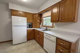 217 W 23rd St, Monroe, WI 53566 - Photo 26
