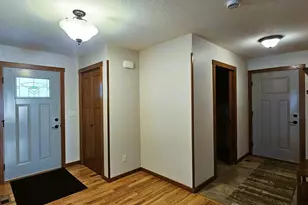 11215 Midway Ct, Freeman, WI 54624 - Photo 10