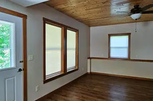 11215 Midway Ct, Freeman, WI 54624 - Photo 16