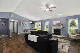 370 Oak St, Janesville, WI 53536 - Photo 4
