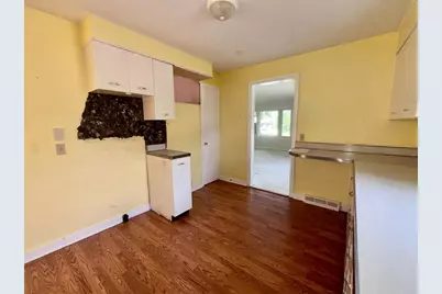 127 S Harmony Drive, Janesville, WI 53545 - Photo 10