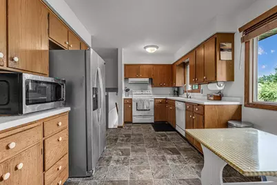 4810 Retana Drive, Madison, WI 53714 - Photo 8