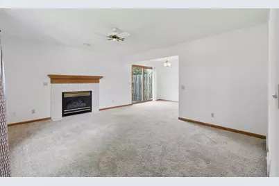 2348 Steven Street, Sun Prairie, WI 53590 - Photo 4