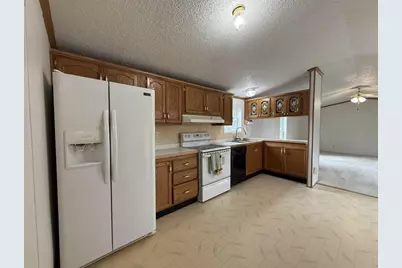 601 Wauona Trail #58, Portage, WI 53901 - Photo 4