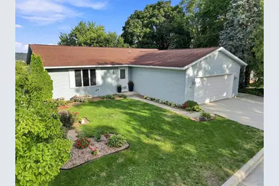 9 N Washington Street, Deerfield, WI 53531 - Photo 1