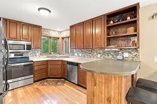 9 N Washington St, Deerfield, WI 53531 - Photo 6