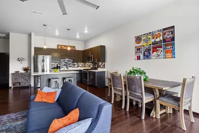 819 E Mifflin Street #304, Madison, WI 53703 - Photo 18