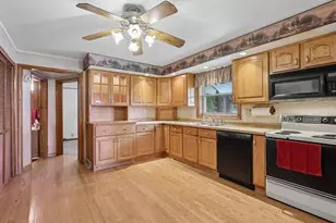 207 4th St, Mineral Point, WI 53565 - Photo 8