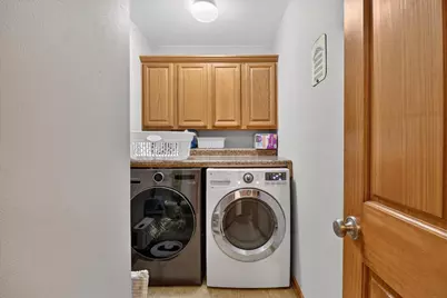 906 Patricia Court, Elkhorn, WI 53121 - Photo 16