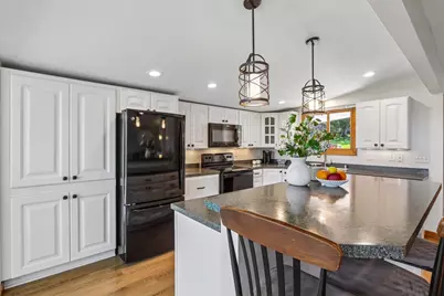 212 Nesheim Trail, Mount Horeb, WI 53572 - Photo 10