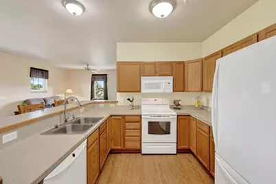 141 Metro Terrace #210, Madison, WI 53718 - Photo 4