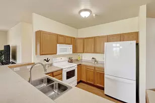 141 Metro Terrace, Madison, WI 53718 - Photo 6
