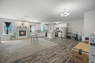 4340 Dublin Dr, Janesville, WI 53546 - Photo 4