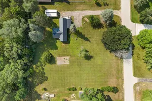 N6152 Pleasant Dr, Princeton, WI 54968 - Photo 2