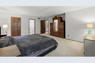 7050 Briar Lane, Sun Prairie, WI 53590 - Photo 26