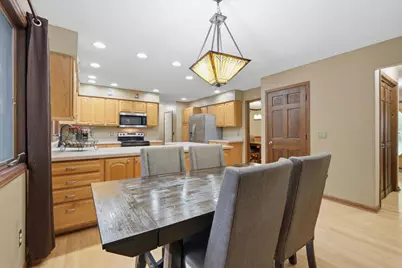 7050 Briar Lane, Sun Prairie, WI 53590 - Photo 18