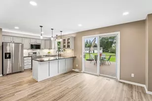 806 South St, Waunakee, WI 53597 - Photo 30
