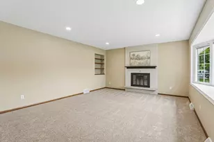 806 South St, Waunakee, WI 53597 - Photo 24