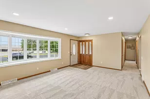806 South St, Waunakee, WI 53597 - Photo 28